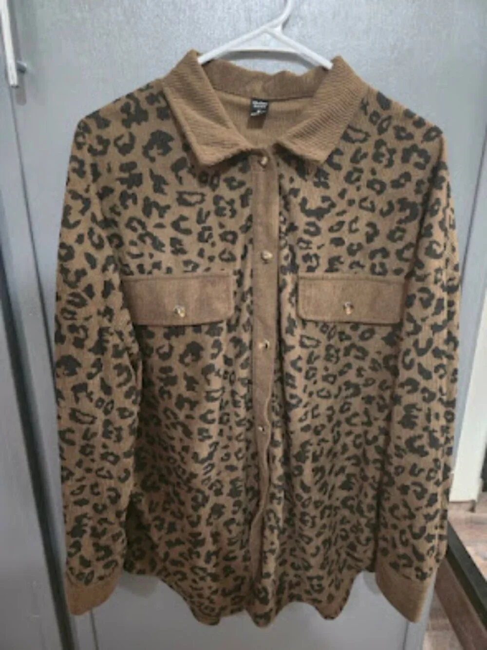 Emery Rose Leopard Print Knit Cardigan XL Brown Button Front Collared Lightweigh